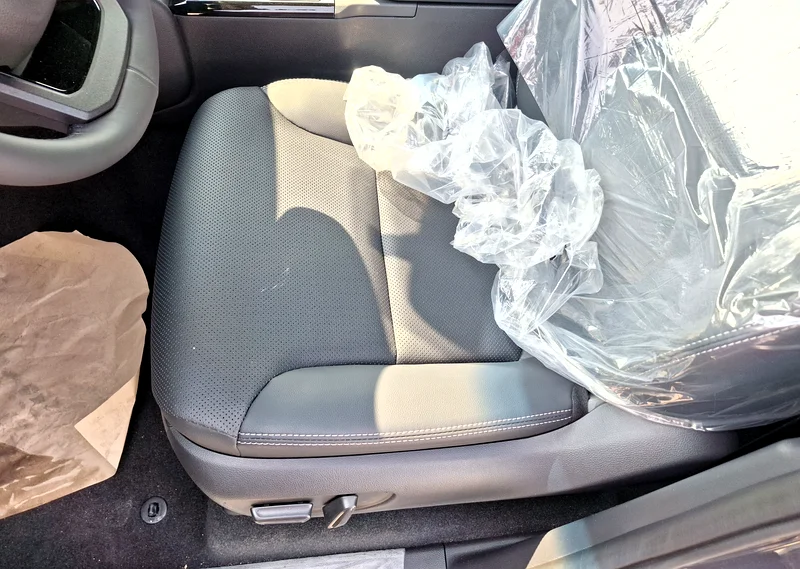 Toyota Prado 2.7L 2025 Limited Grey Petrol (Export Only) - Image 6