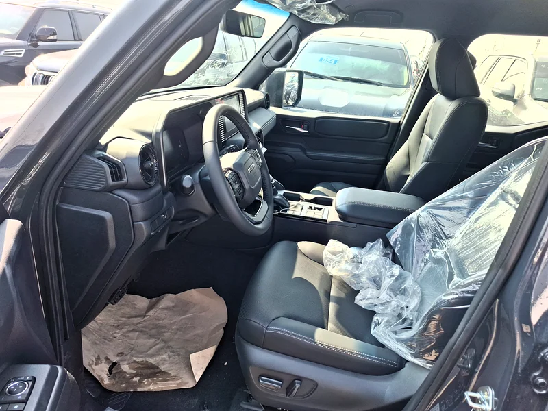 Toyota Prado 2.7L 2025 Limited Grey Petrol (Export Only) - Image 7