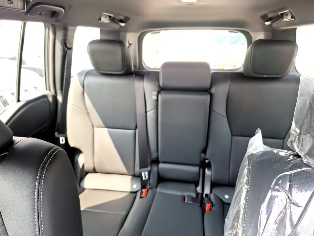 Toyota Prado 2.7L 2025 Limited Grey Petrol (Export Only) - Image 9