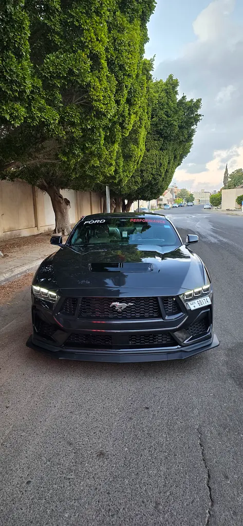 Ford Mustang GT Premium 2024 American Specs - Image 5