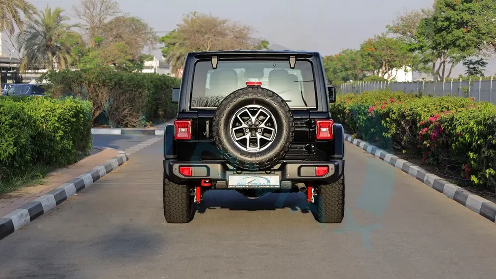 ( 5 Years Warranty + 3 Years Service ) 2025 Jeep Wrangler Rubicon 2.0L Turbo 4x4 GCC 0Km - Image 6
