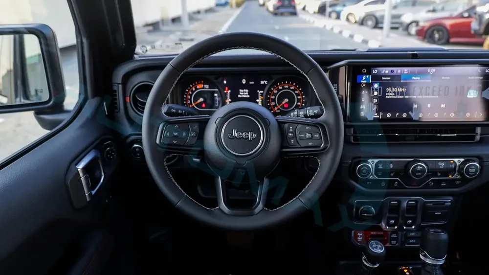 ( 5 Years Warranty + 3 Years Service ) 2025 Jeep Wrangler Rubicon 2.0L Turbo 4x4 GCC 0Km - Image 8