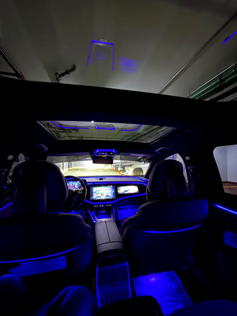 Mercedes E300L  2024 - Image 7