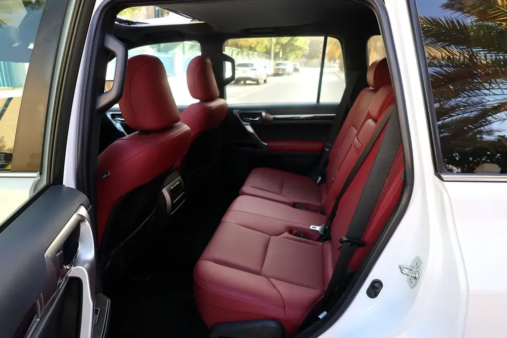 LEXUS GX460-PREMIUM-2023-54000KM-GCC SPECS -UNDER WARRANTY-EXCELLENT CONDITION - Image 19