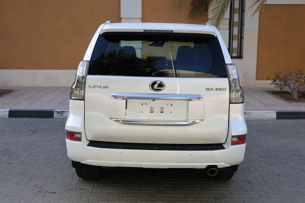 LEXUS GX460-PREMIUM-2023-54000KM-GCC SPECS -UNDER WARRANTY-EXCELLENT CONDITION - Image 9