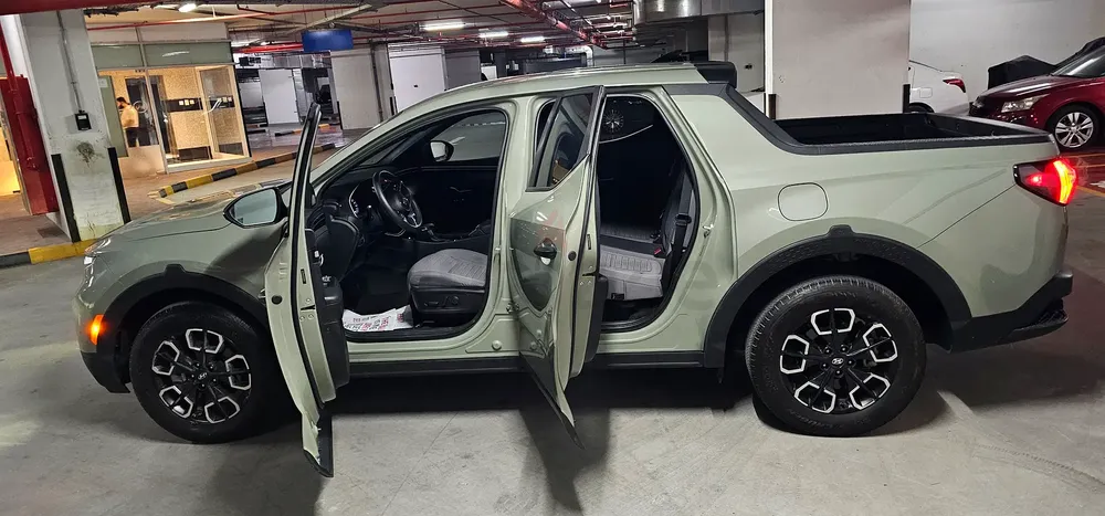 Hyundai Santa Cruz 2024 American Specs Base Trim - Image 10