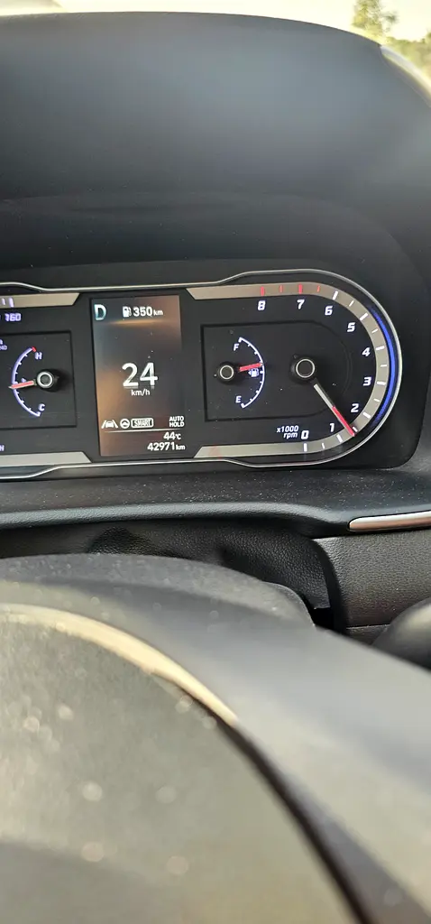Hyundai Santa Cruz 2024 American Specs Base Trim - Image 11