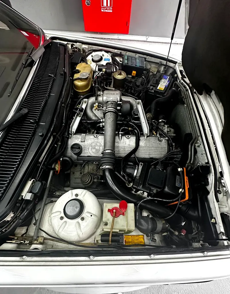 BMW 7 Series 1986 745i Japanese Specs Classic Luxury - Image 19
