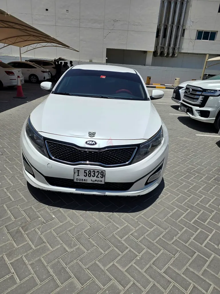 Kia Optima EX 2015 GCC Specs - clean and Well Maintained - Image 11