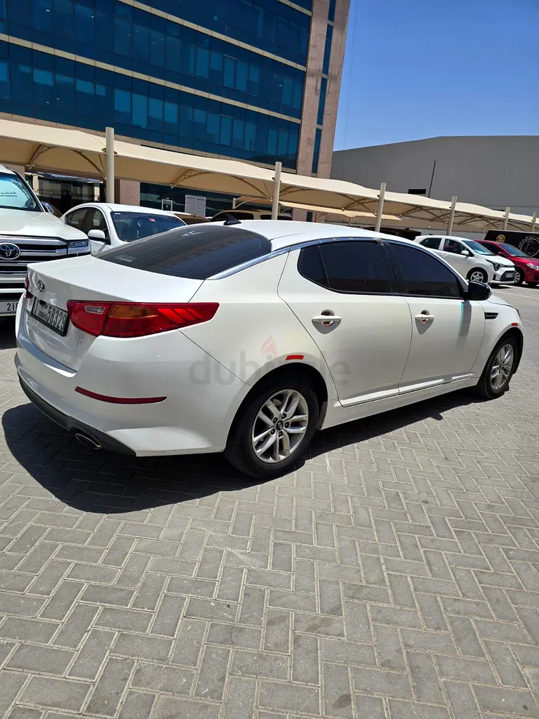 Kia Optima EX 2015 GCC Specs - clean and Well Maintained - Image 12