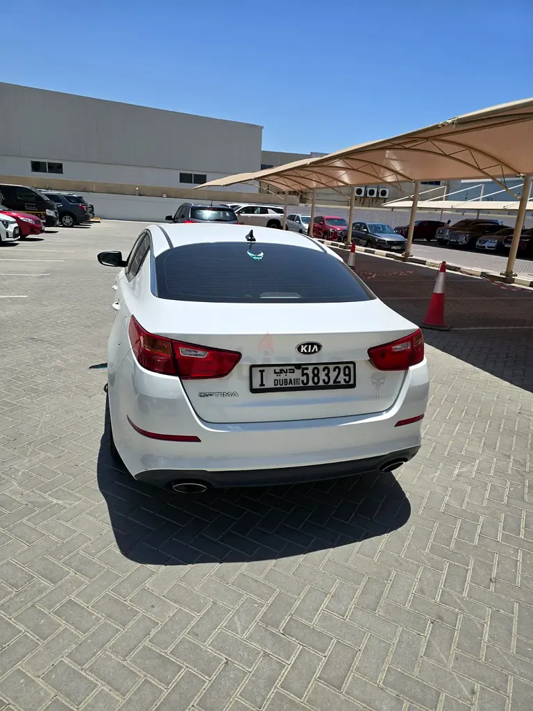 Kia Optima EX 2015 GCC Specs - clean and Well Maintained - Image 4