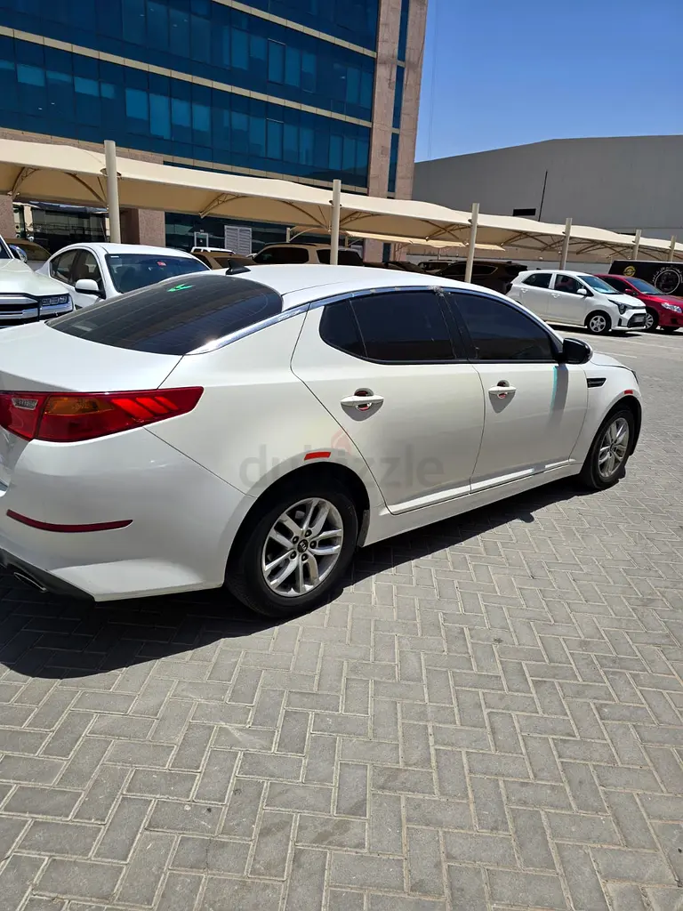 Kia Optima EX 2015 GCC Specs - clean and Well Maintained - Image 7