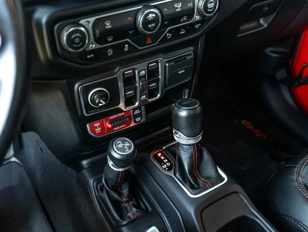 0% DOWN PAYMENT! | IMMEDIATE DELIVERY | GLADIATOR RUBICON LAUNCH EDITION | WARRANTY - Image 13
