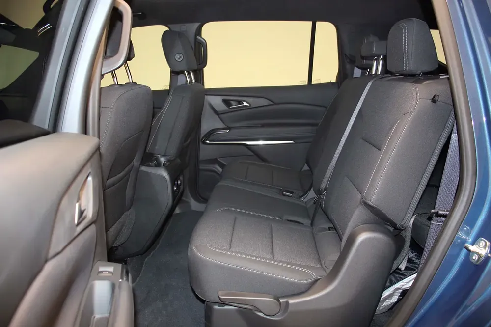 2025 Chevrolet Traverse LT - GCC Specs - Image 10