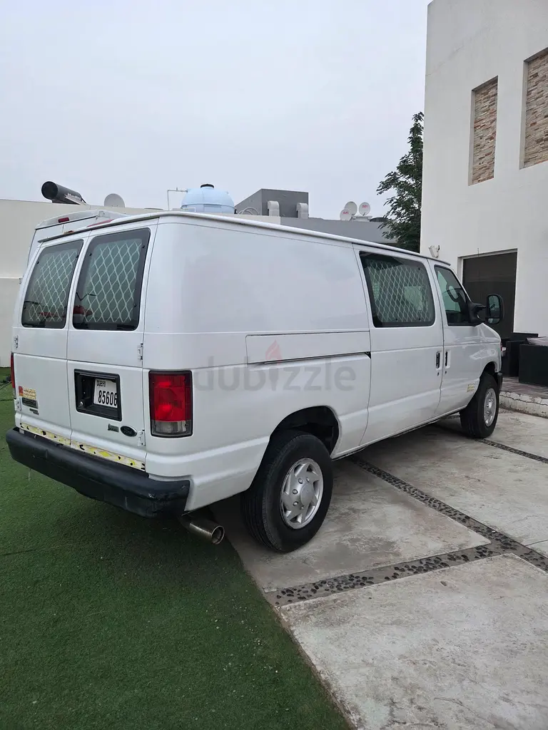 E250 cargo van - Image 5