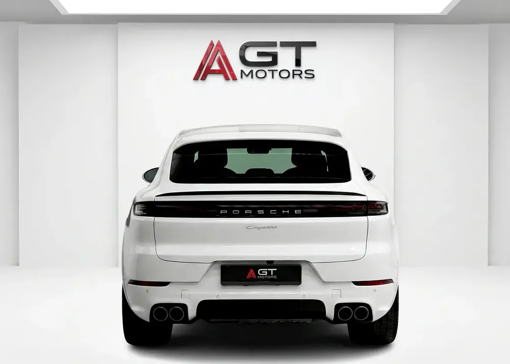 Porsche Cayenne Coupe 2025 GCC Specs - Like New - Warranty and service contract - Image 5