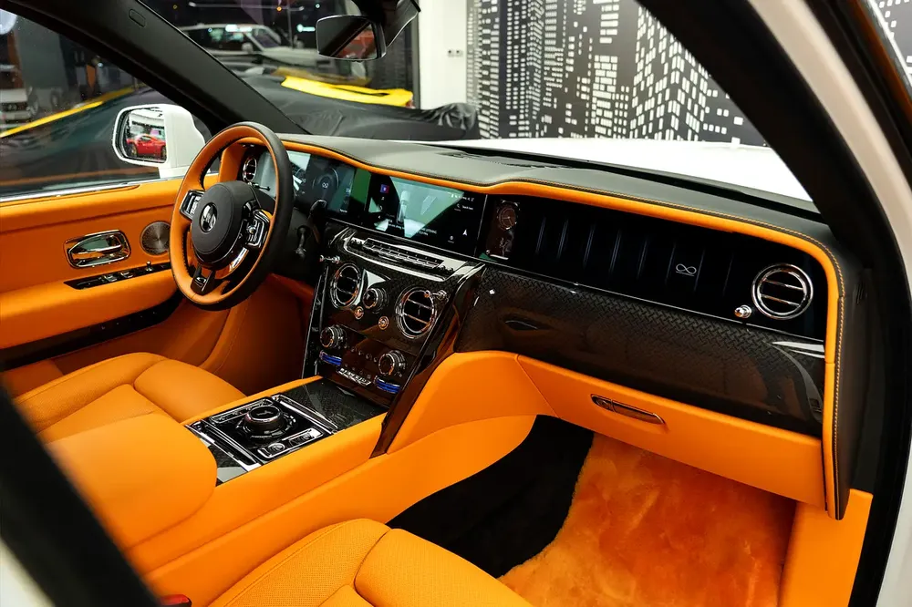 ROLLS ROYCE | CULLINAN BLACK BADGE | 2025MY | FULL SPECS - Image 13