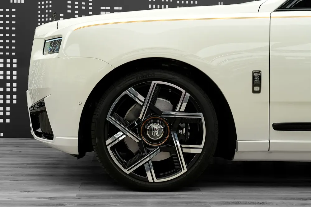 ROLLS ROYCE | CULLINAN BLACK BADGE | 2025MY | FULL SPECS - Image 20