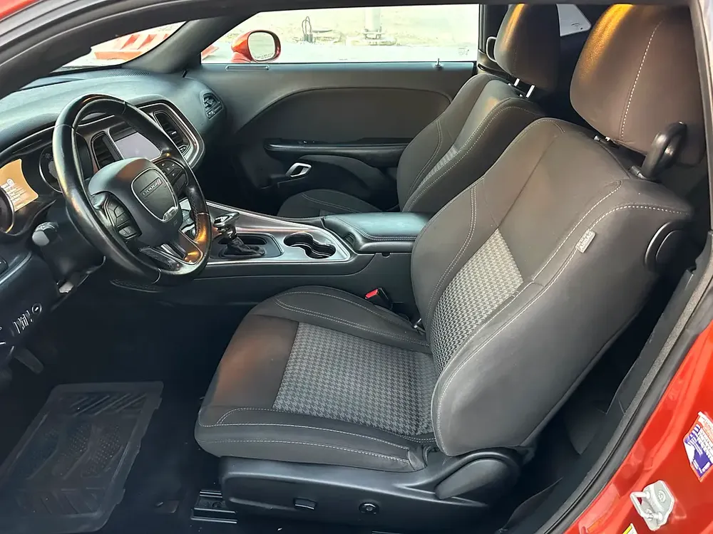 MODEL 2020 car perfect condition inside and outside low mileage - Image 13