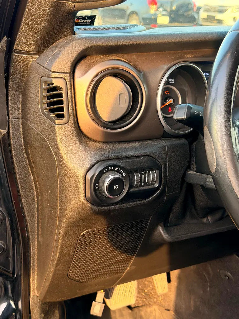 2018 Jeep Wrangler Sport S  - Ready for Adventure! - Excellent Condition - Image 8