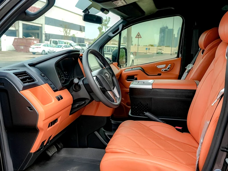 Toyota Hiace Luxury Passenger van - Image 13