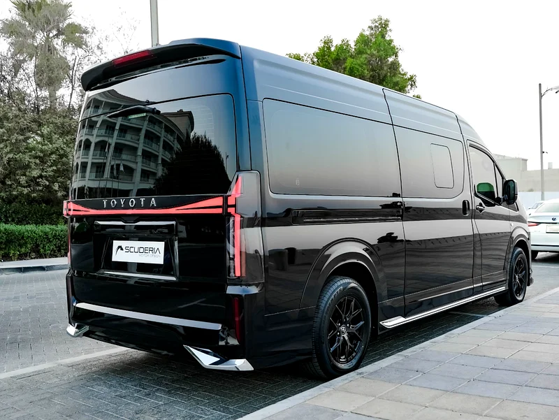 Toyota Hiace Luxury Passenger van - Image 17