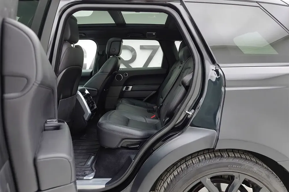 Range Rover Sport HSE 2019 l Canadian Specs l AED 2,252 / Month - Image 14