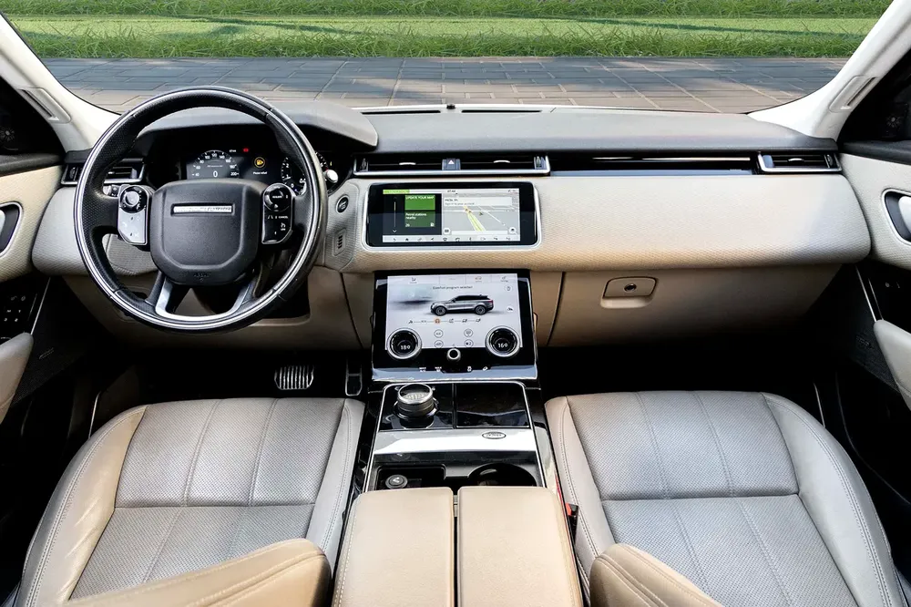 2,488 P.M |  Range Rover Velar P250 R-Dynamic SE | 0% Downpayment | Perfect Condition! - Image 8