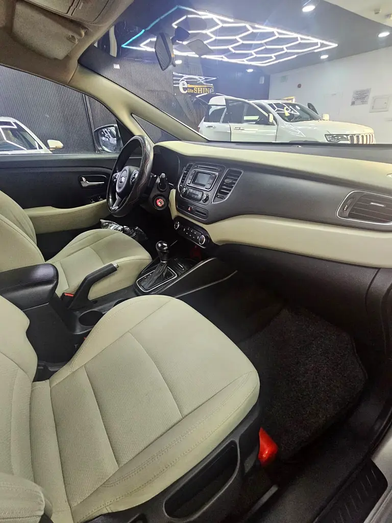 Kia Carens EX 2014 GCC Specs - Image 9