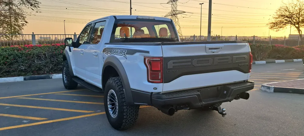 RAPTOR 2020 PERFORMANCE GCC FULL OPTION GCC SERVICECONTRACT 100000 KM +WARRANTY AL TAYER NO REPAINT - Image 4