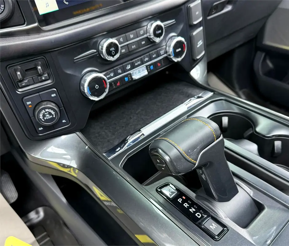 2023 Ford F-150 Tremor , Agency Warranty + Service Contract ,Full Agency Service History ,GCC - Image 17