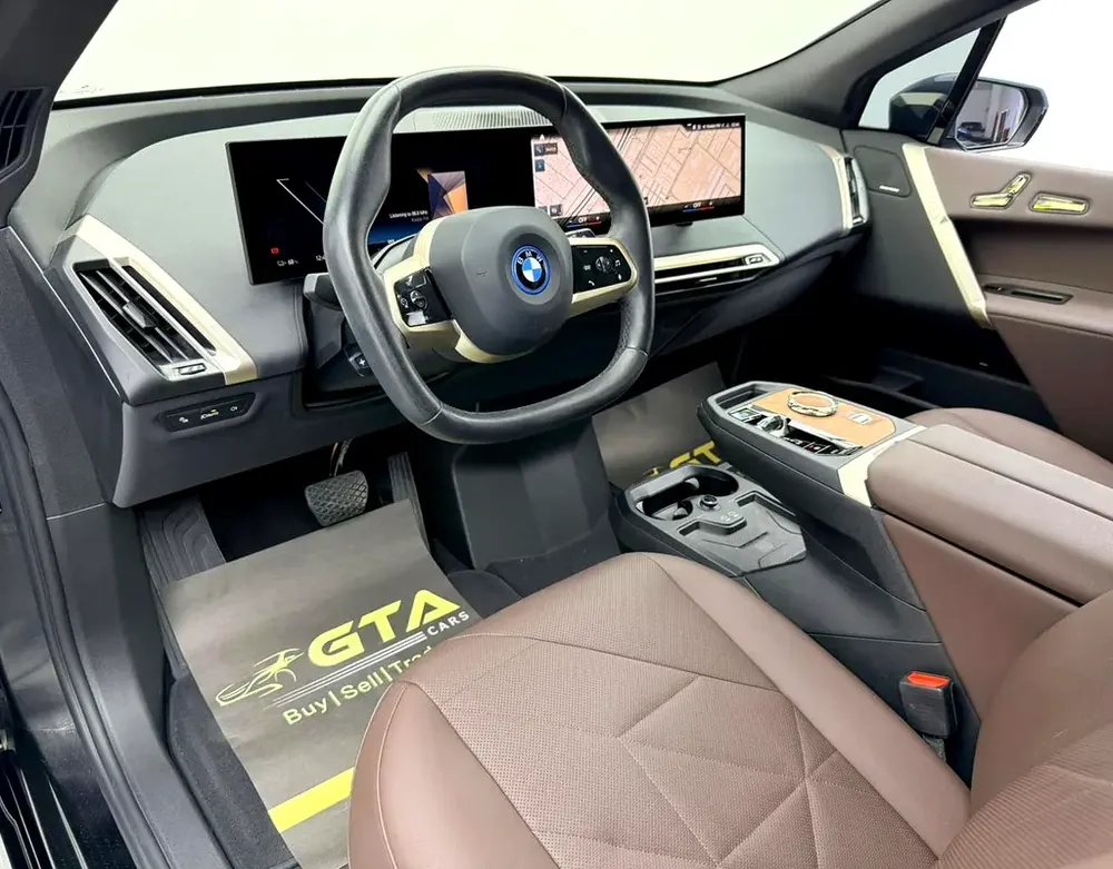 2023 BMW iX xDrive 40, BMW Warranty+Service Contract+Full Service History, GCC - Image 11