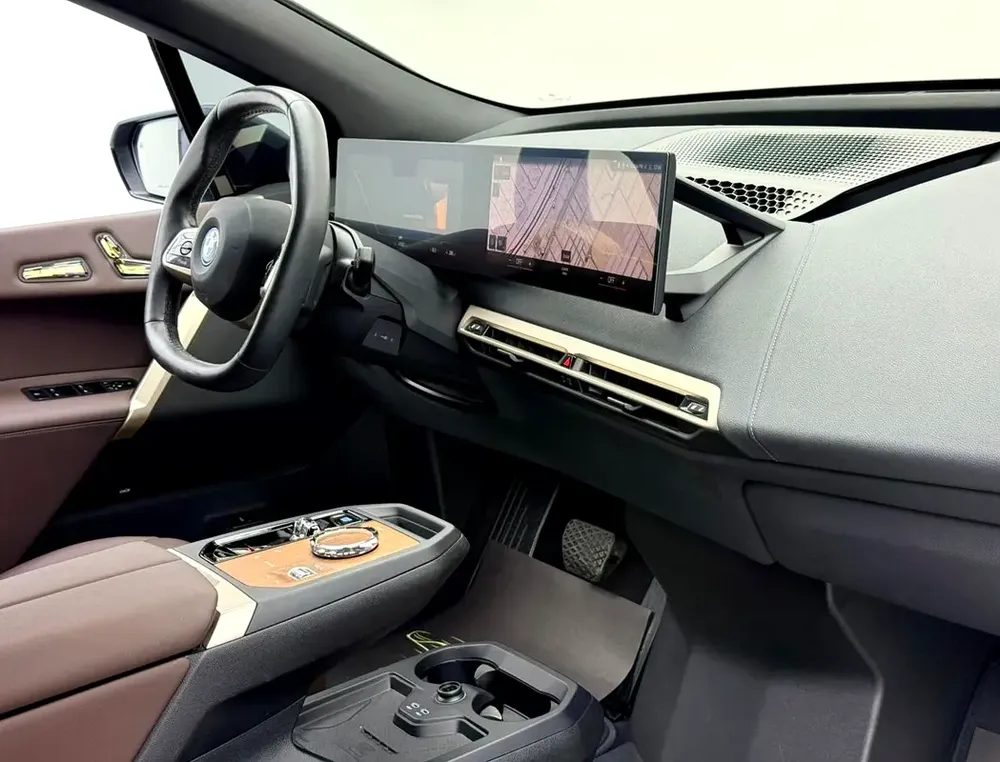 2023 BMW iX xDrive 40, BMW Warranty+Service Contract+Full Service History, GCC - Image 13