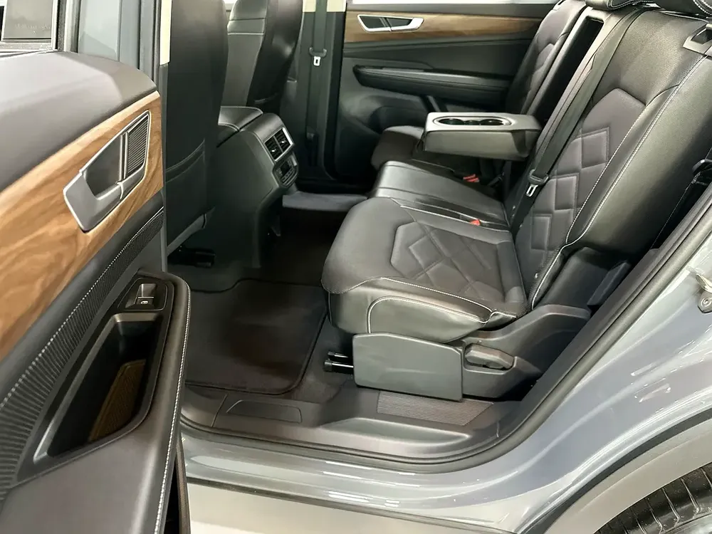 2100 P.M | 20% Downpayment | WARRANTY AND SERVICE | GCC Spec. - Image 12