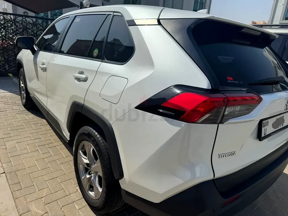 Toyota RAV4 2024 EX | GCC | 58000 km Original piant - Image 5