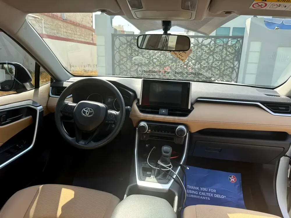 Toyota RAV4 2024 EX | GCC | 58000 km Original piant - Image 9