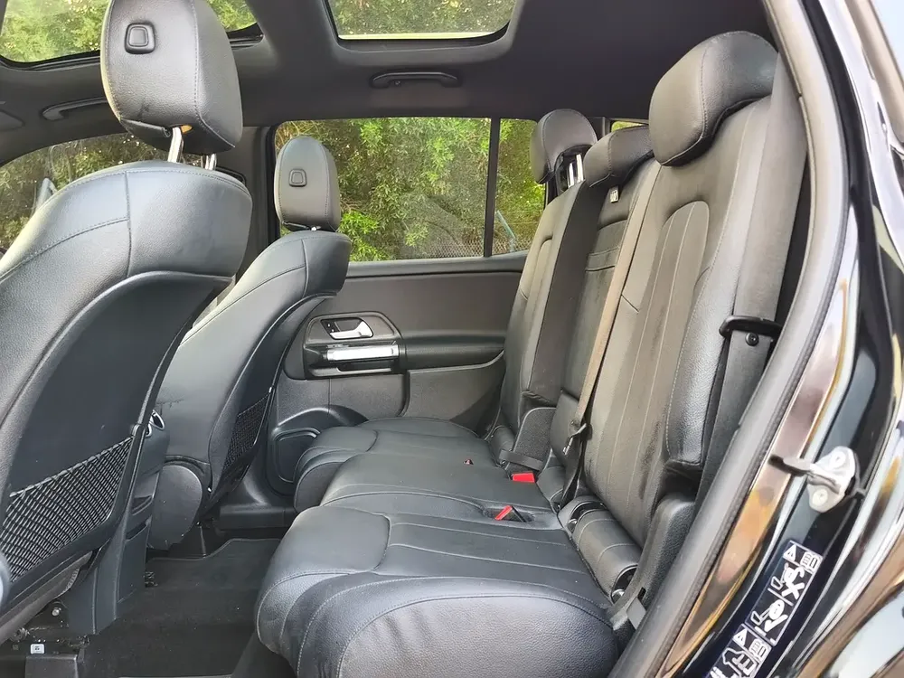 2022 Mercedes-Benz GLB 250 - American Specs - Low Mileage - Image 13