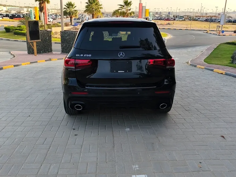 2022 Mercedes-Benz GLB 250 - American Specs - Low Mileage - Image 7