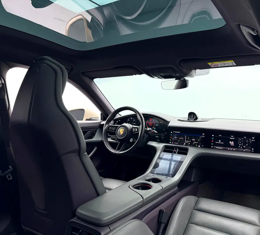 2021 Porsche Taycan, Warranty, Full Porsche Service History, GCC - Image 11