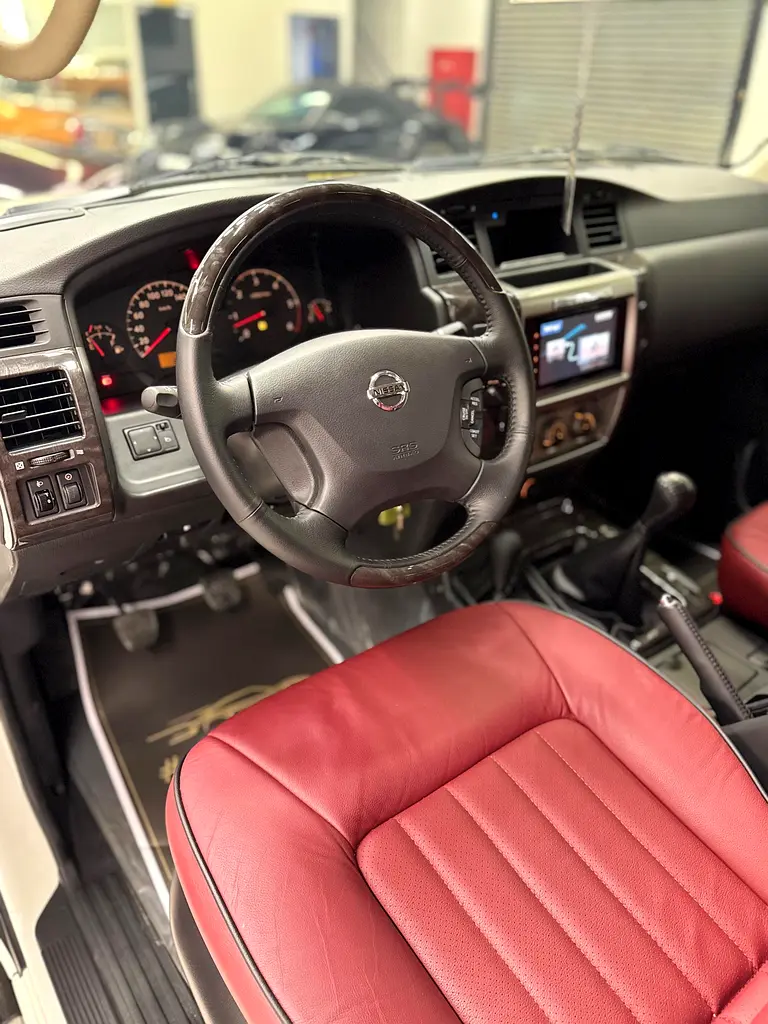 Nissan Safari - Image 12