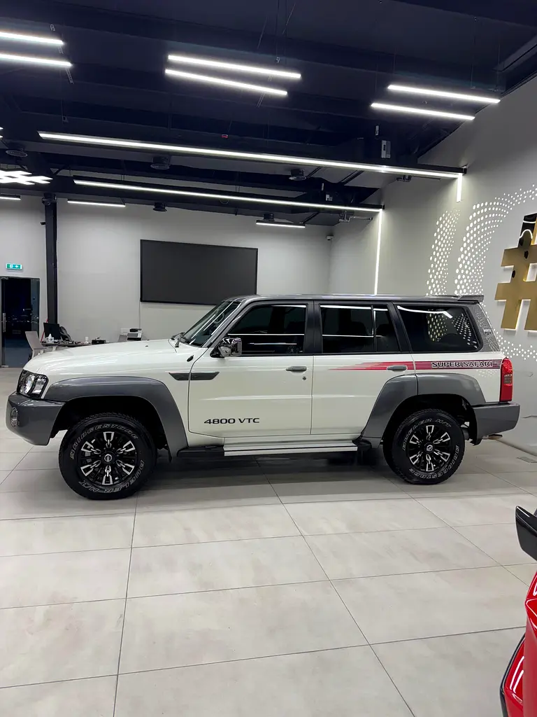 Nissan Safari - Image 5