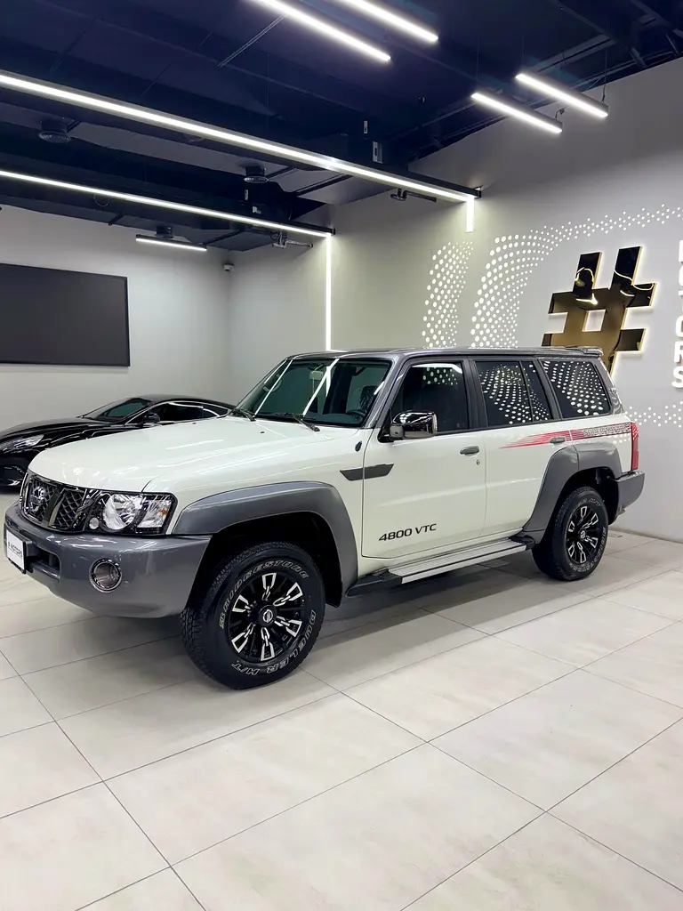 Nissan Safari - Image 7