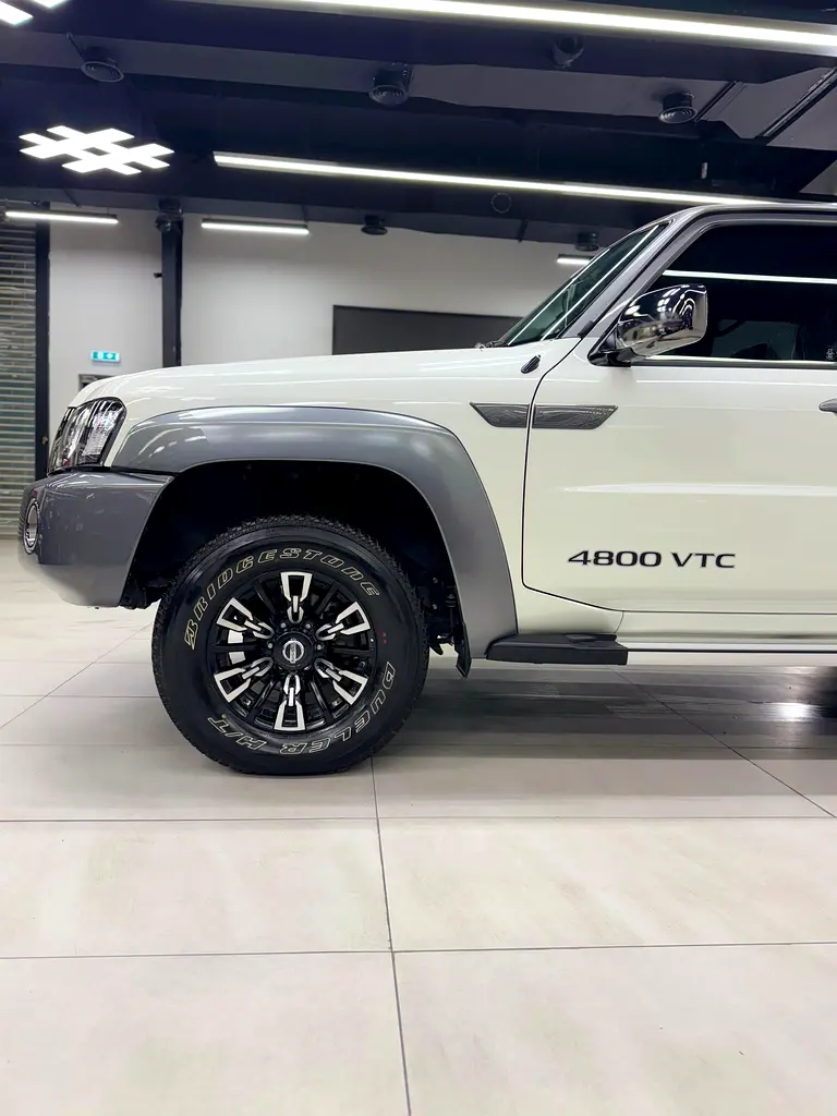 Nissan Safari - Image 8