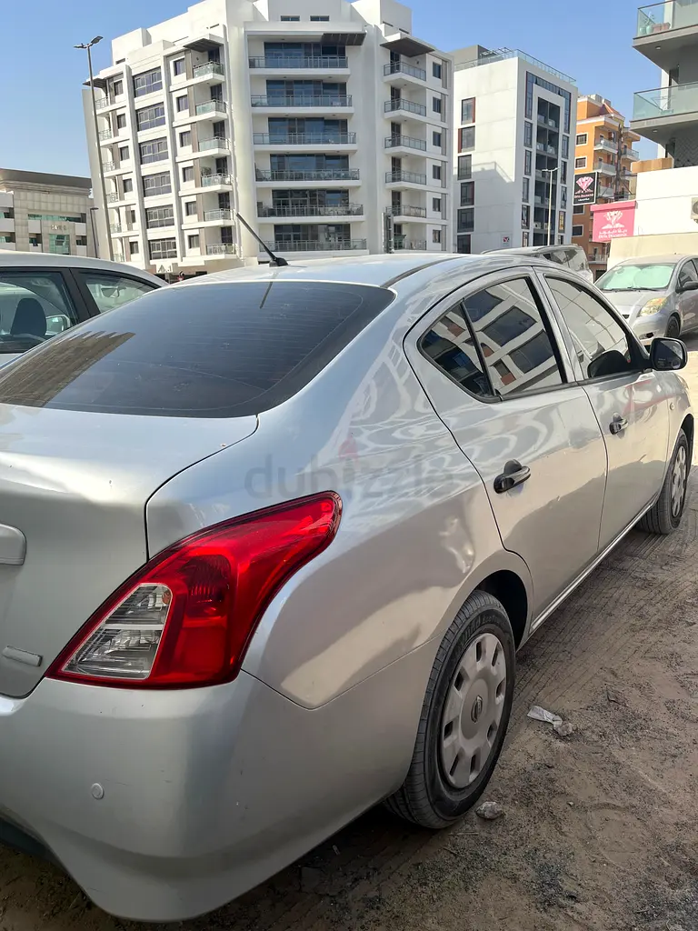 Nissan sunny in good condition - Image 5