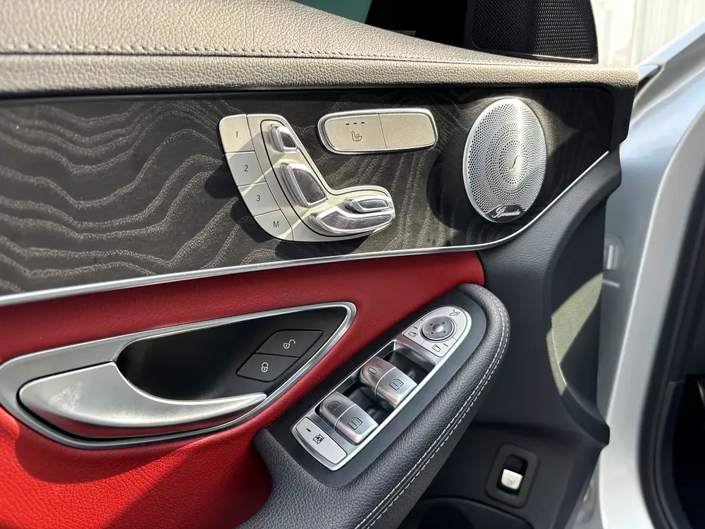 C43 AMG IN PERFECT CONDITION - Image 10