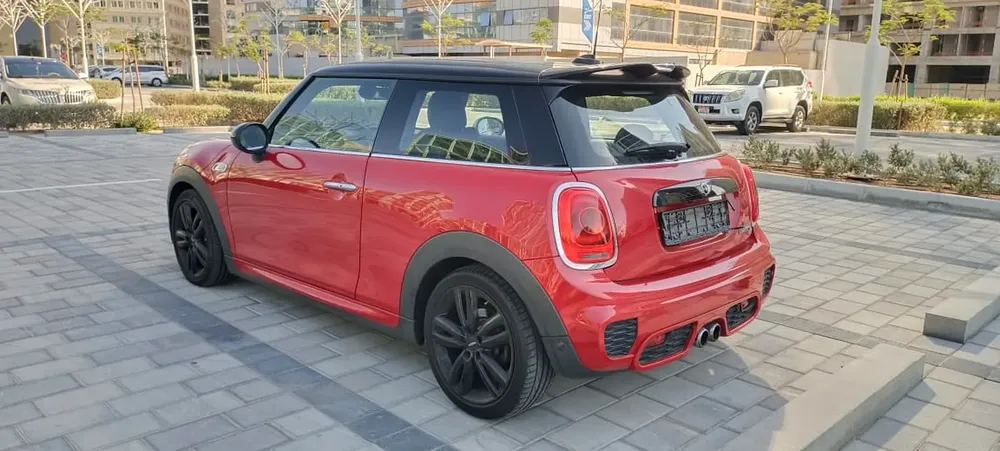 MINI COOPER S JCW  || FULL AGENCY SERVICE  || ORIGINAL PAINT - Image 9