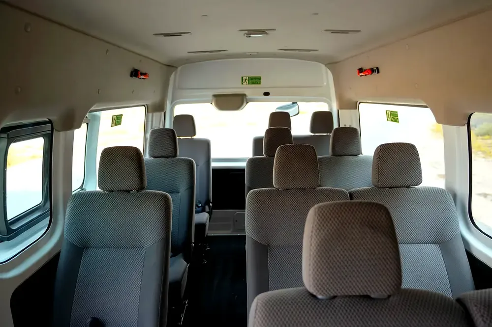 High-Roof 13-Seater Passenger Van | Manual | GCC Specs | Ref#N85546 - Image 11