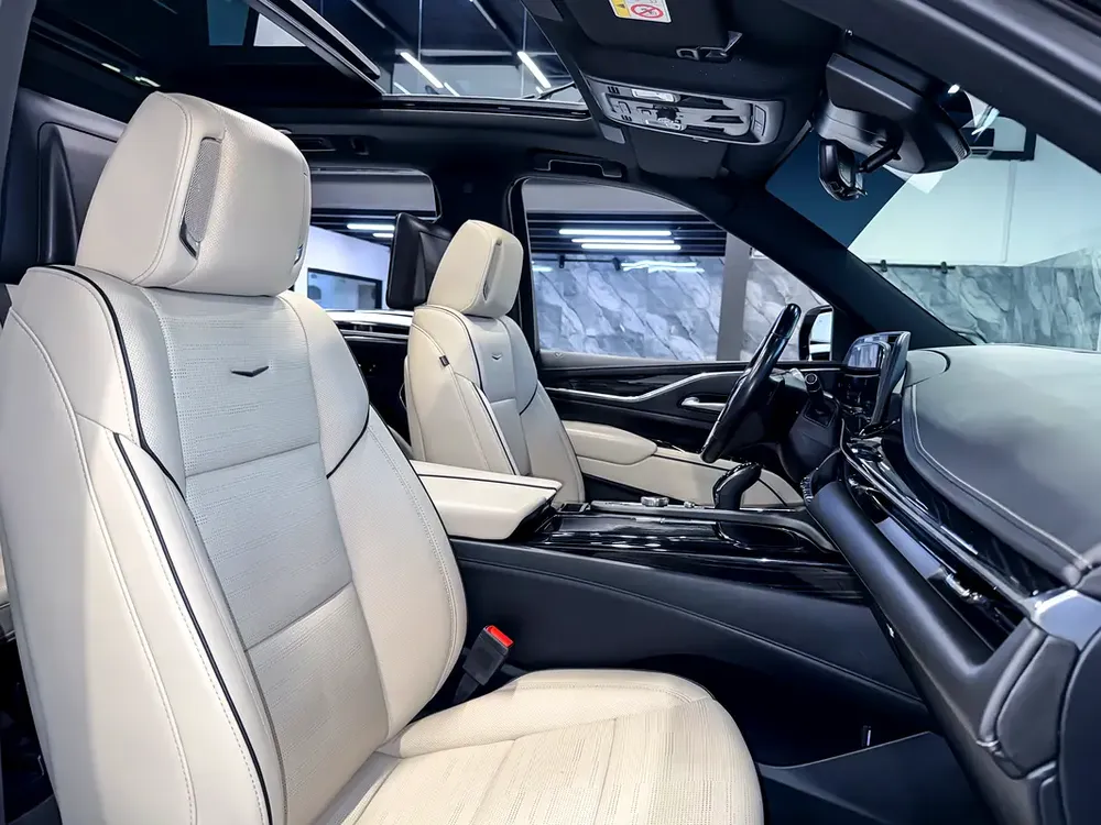 2023 CADILLAC ESCALADE  | DEALER WARRANTY TILL 11/2028 | FULL OPTIONS | IMMACULATE CONDITION - Image 11
