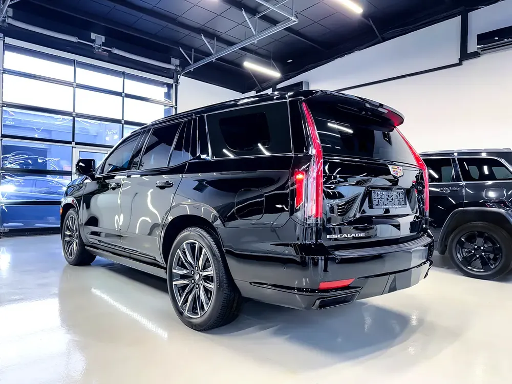 2023 CADILLAC ESCALADE  | DEALER WARRANTY TILL 11/2028 | FULL OPTIONS | IMMACULATE CONDITION - Image 13
