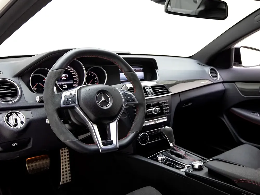 2013 | Mercedes Benz | AMG C 63 Coupe Black Series | GCC Spec - Image 8